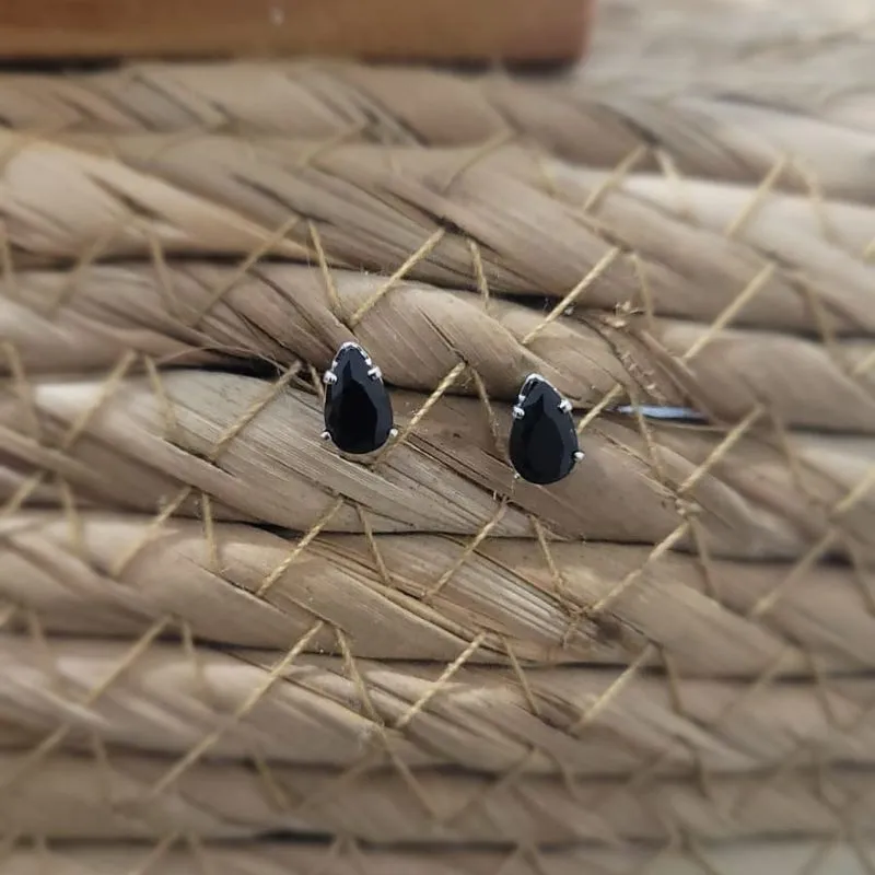 brinco rodio gota pedra preta