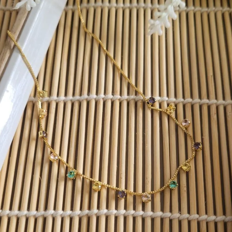 colar ouro choker com pontos de luz colors