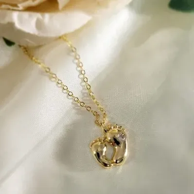colar ouro dois pezinhos filhos com zirconia