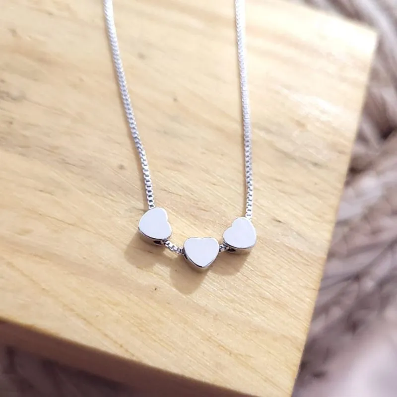 colar rodio choker 3 corações chapado liso