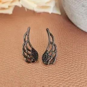 brinco rodio negro ear cuff asa com meio cravejado zirconias negras
