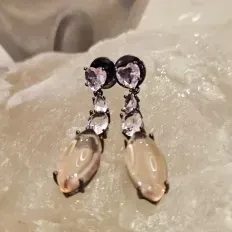brinco ródio negro pêndulo com coração gota oval e navete cristal rosa