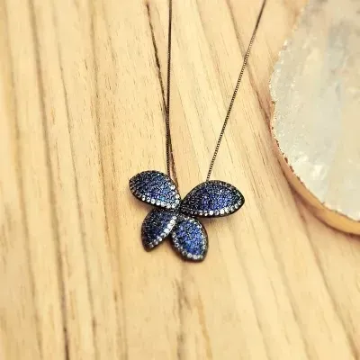 colar ródio negro borboleta cravejada zircônias azuis