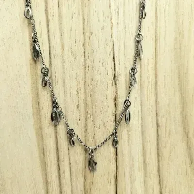 colar rodio negro choker corrente com buzios pendurados