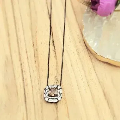 colar ródio negro quadrado morganita com volta zircônias e cristais