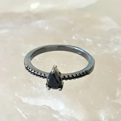 anel rodio negro cristal gota preta mais zirconias negras
