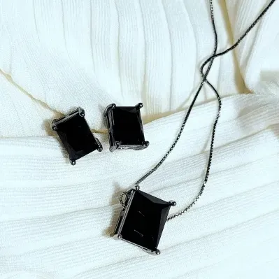 conjunto rodio negro retangulo cristal preto