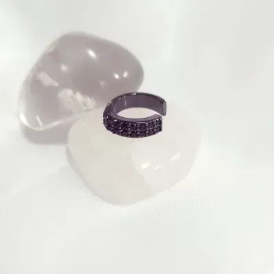piercing rodio negro fininho com 2 fileiras zirconias negras